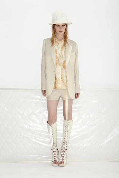 Look 4